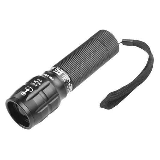 INDUSTRIAL LED FLASHLIGHT WITH ZOOM FUNCTION